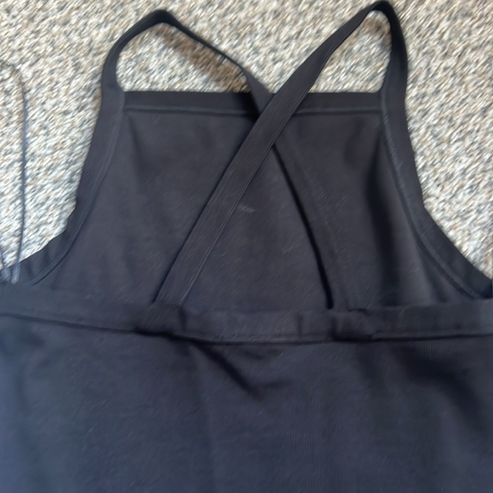 Massimo Dutti set of 2 crisscross back tanks size L NEW - Picture 4 of 6